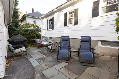 90 Euclid Ave, Pittsfield, MA 01201 - Photo 29