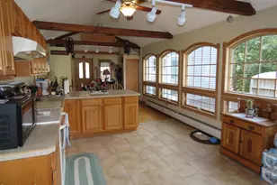 111 Franklin St, North Adams, MA 01247 - Photo 11