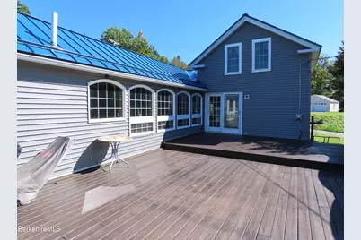 111 Franklin St, North Adams, MA 01247 - Photo 13