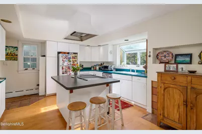 57 Sabin Dr, Williamstown, MA 01267 - Photo 15
