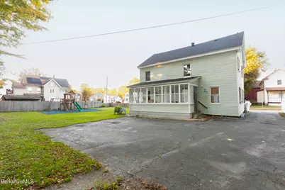 35 Danforth Ave, Pittsfield, MA 01201 - Photo 31