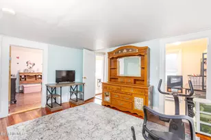 35 Danforth Ave, Pittsfield, MA 01201 - Photo 17