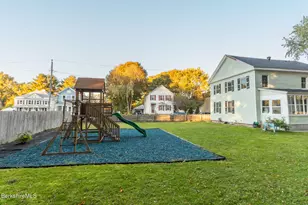 35 Danforth Ave, Pittsfield, MA 01201 - Photo 27