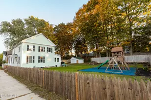 35 Danforth Ave, Pittsfield, MA 01201 - Photo 33