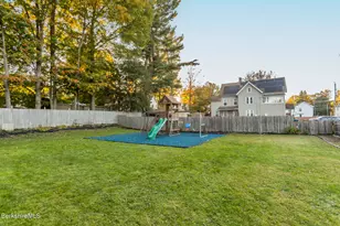 35 Danforth Ave, Pittsfield, MA 01201 - Photo 29