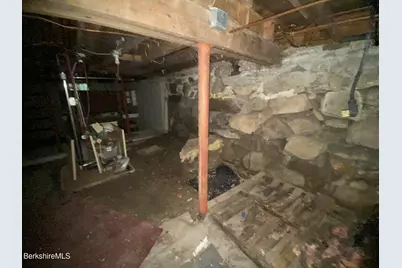 95 Curtis St, Hinsdale, MA 01235 - Photo 25