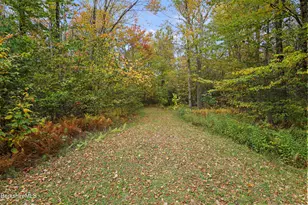 1230 County Rd, Becket, MA 01223 - Photo 41