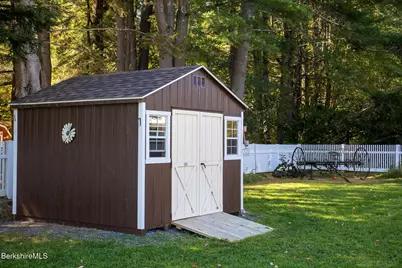 25 Raymond Dr, Dalton, MA 01226 - Photo 11
