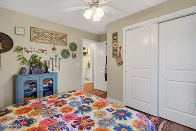 25 Raymond Dr, Dalton, MA 01226 - Photo 31