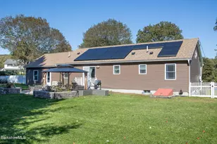 25 Raymond Dr, Dalton, MA 01226 - Photo 9