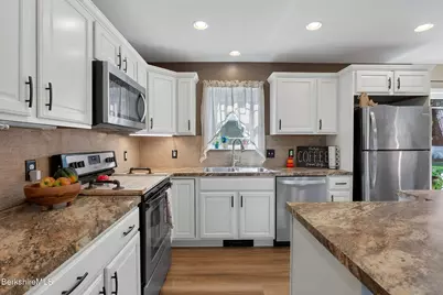 25 Raymond Dr, Dalton, MA 01226 - Photo 23