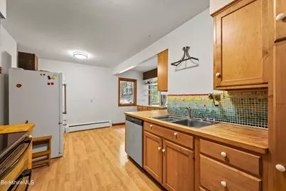 166 Whitman Rd, Hancock, MA 01237 - Photo 15