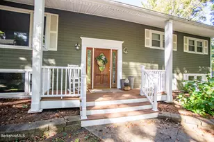 506 Gale Ave, Pittsfield, MA 01201 - Photo 3