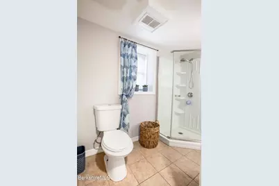 506 Gale Ave, Pittsfield, MA 01201 - Photo 25