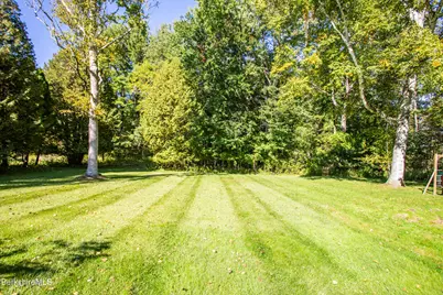 506 Gale Ave, Pittsfield, MA 01201 - Photo 35