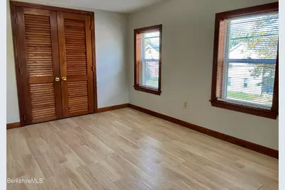 42 Newell St, Pittsfield, MA 01201 - Photo 27