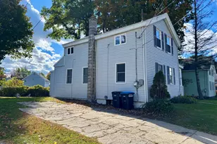 42 Newell St, Pittsfield, MA 01201 - Photo 3