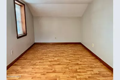 42 Newell St, Pittsfield, MA 01201 - Photo 31