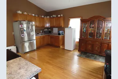 17 Bobs Hill, Adams, MA 01220 - Photo 5