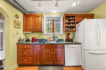 202 Oak St, Great Barrington, MA 01236 - Photo 15
