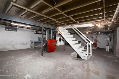 20 Crane Ave, Pittsfield, MA 01201 - Photo 35