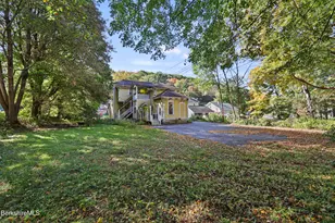 137 W Main St, North Adams, MA 01247 - Photo 27