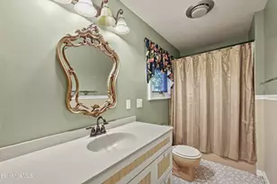 137 W Main St, North Adams, MA 01247 - Photo 15