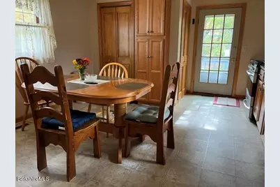27 Maple Ave, Chester, MA 01011 - Photo 5