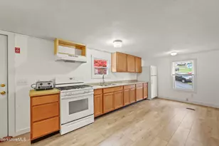 27 Lakewood Circle, Pittsfield, MA 01201 - Photo 17