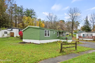 27 Lakewood Cir, Pittsfield, MA 01201 - Photo 29