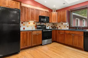 130 Laurel St, Lee, MA 01238 - Photo 13