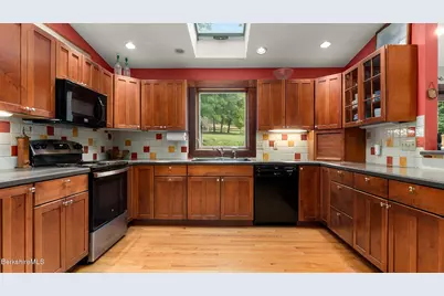 130 Laurel St, Lee, MA 01238 - Photo 3