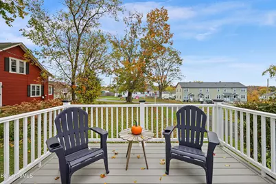 189 Mohegan St, Pittsfield, MA 01201 - Photo 5