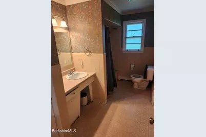 44 Michael Dr, Pittsfield, MA 01201 - Photo 29