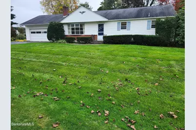 44 Michael Dr, Pittsfield, MA 01201 - Photo 3