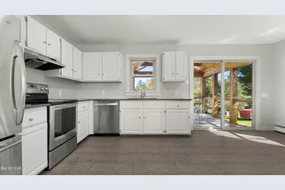 44 Melbourne Rd, Pittsfield, MA 01201 - Photo 15