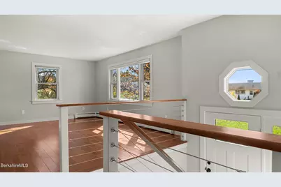 44 Melbourne Rd, Pittsfield, MA 01201 - Photo 7