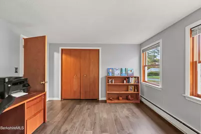 90 Orlando Ave, Pittsfield, MA 01201 - Photo 17