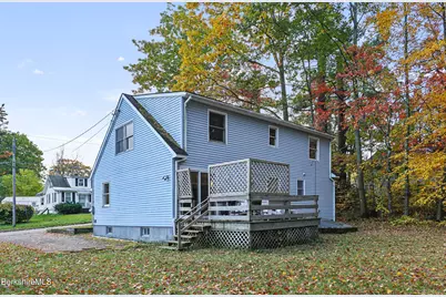 90 Orlando Ave, Pittsfield, MA 01201 - Photo 31