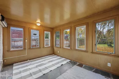 34 Sampson Pkwy, Pittsfield, MA 01201 - Photo 19