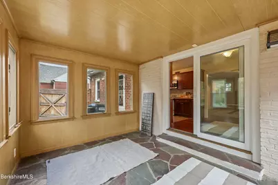 34 Sampson Pkwy, Pittsfield, MA 01201 - Photo 21
