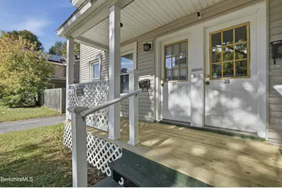 37 Adam St, Pittsfield, MA 01201 - Photo 5