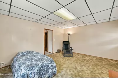 37 Adam St, Pittsfield, MA 01201 - Photo 31