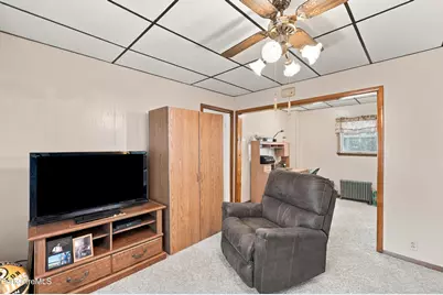 37 Adam St, Pittsfield, MA 01201 - Photo 23