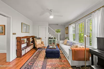 92 Noblehurst Ave, Pittsfield, MA 01201 - Photo 11