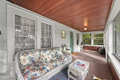 92 Noblehurst Ave, Pittsfield, MA 01201 - Photo 9