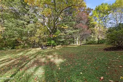92 Noblehurst Ave, Pittsfield, MA 01201 - Photo 41