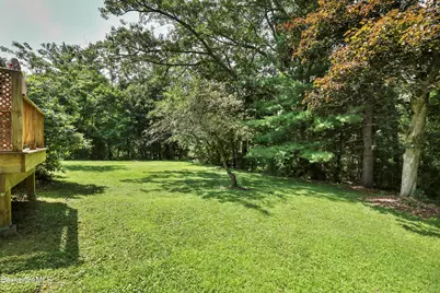 92 Noblehurst Ave, Pittsfield, MA 01201 - Photo 3