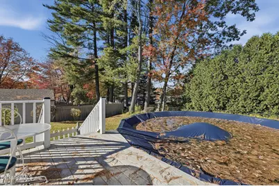 33 Highlawn Dr, Pittsfield, MA 01201 - Photo 33