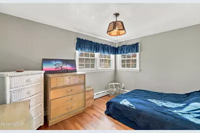 33 Highlawn Dr, Pittsfield, MA 01201 - Photo 17